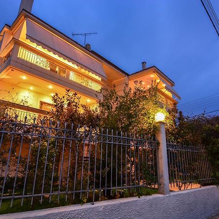 Theoni'S Apartments Xilókasztro Kültér fotó