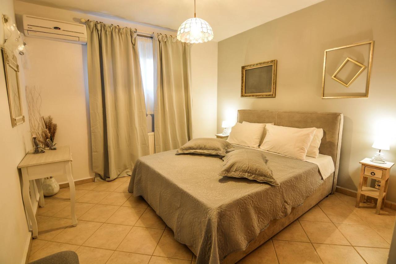 Theoni'S Apartments Xilókasztro Kültér fotó
