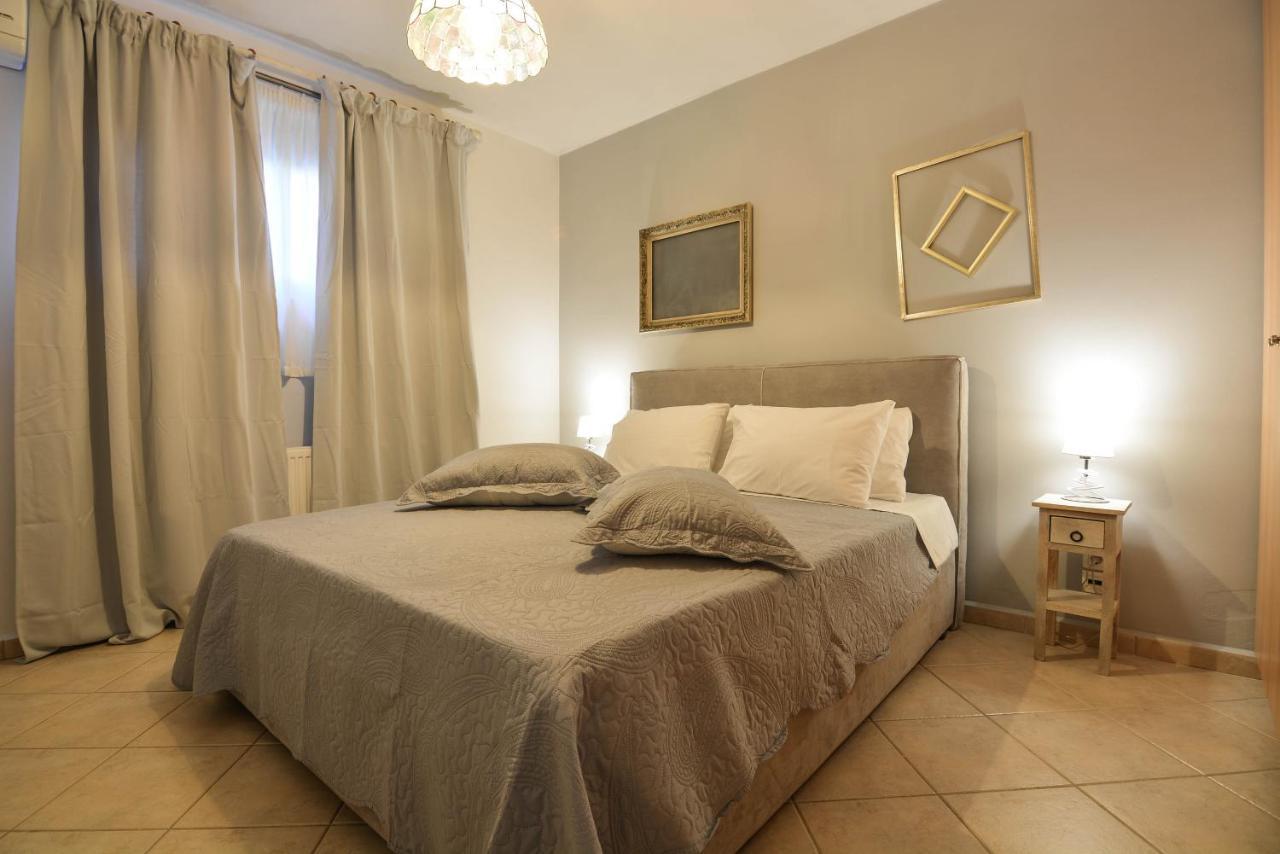 Theoni'S Apartments Xilókasztro Kültér fotó
