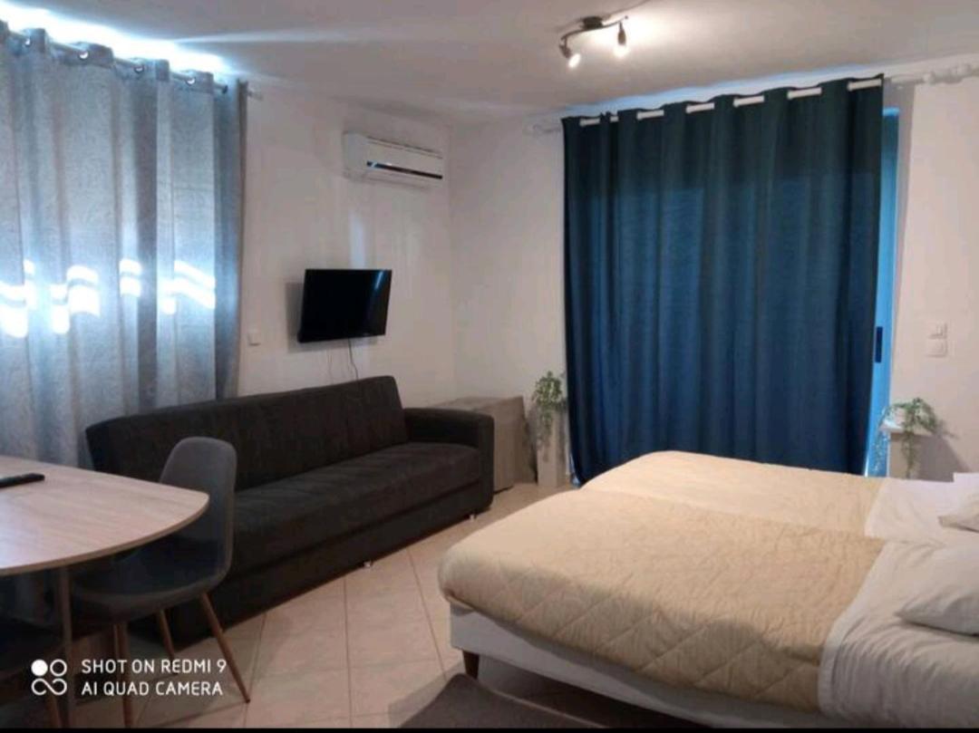 Theoni'S Apartments Xilókasztro Kültér fotó