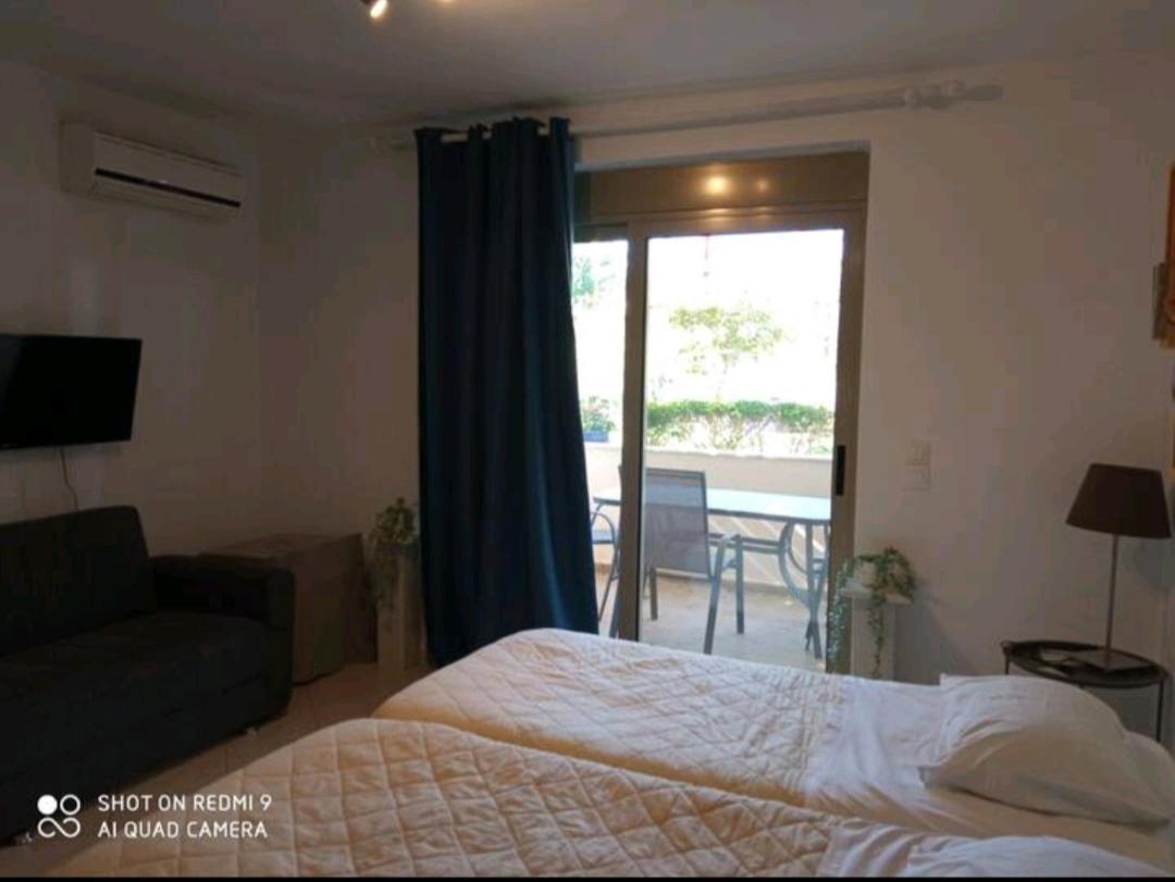 Theoni'S Apartments Xilókasztro Kültér fotó