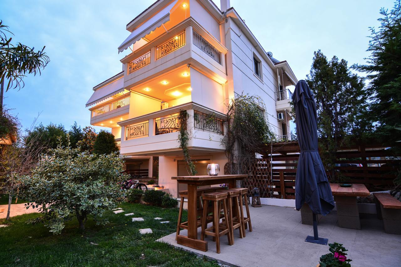 Theoni'S Apartments Xilókasztro Kültér fotó